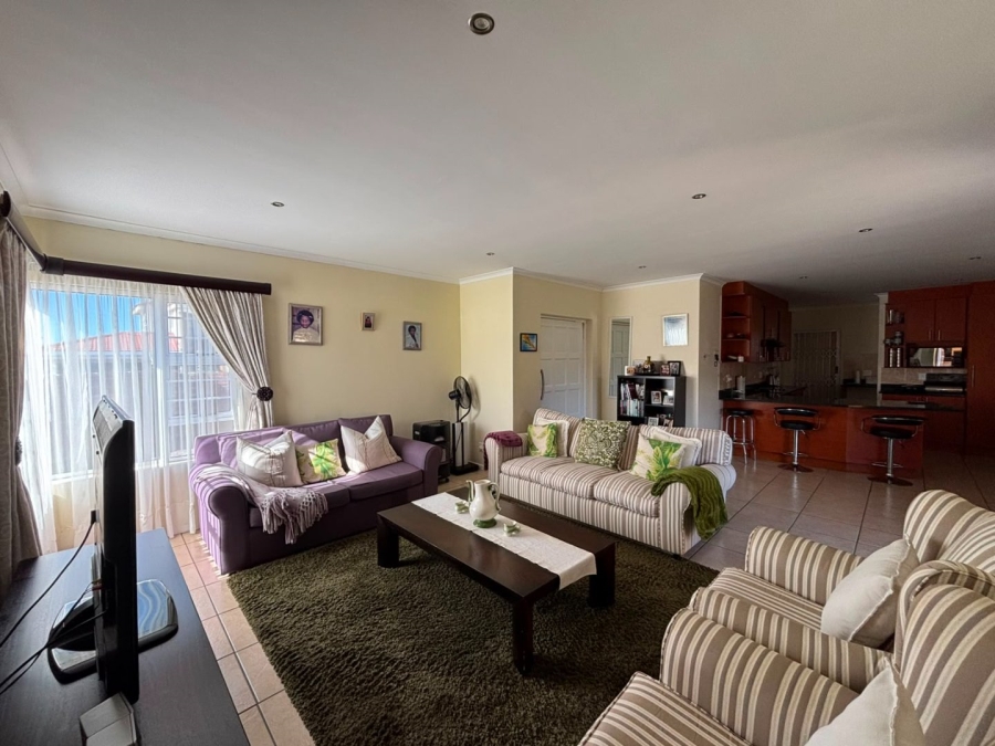 4 Bedroom Property for Sale in Bluewater Bay Eastern Cape